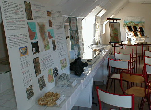 exposition20040207a.jpg
